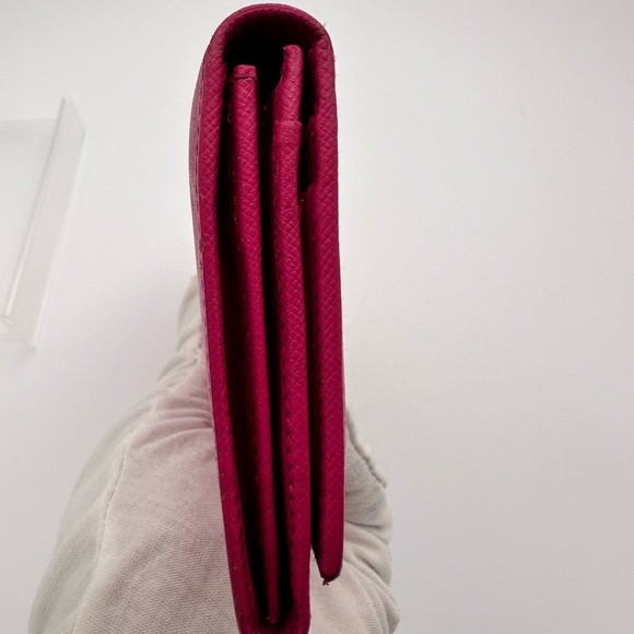 Prada Wallet - Picture 14 of 15